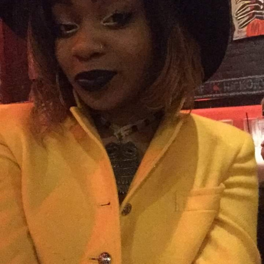 Meet your Posher, Deanja’e